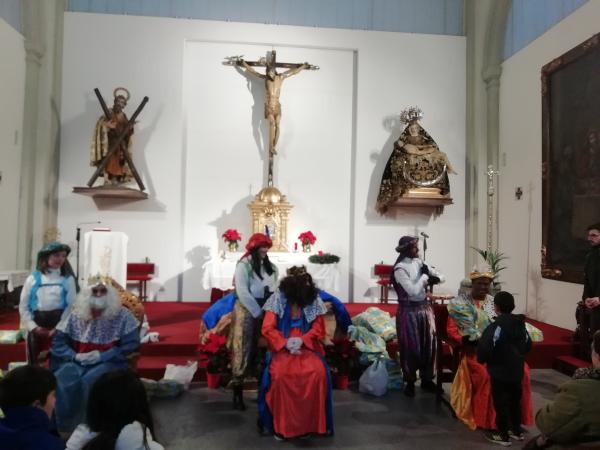 Cofradía Borriquilla Granada: VISITA DE LOS REYES DE ORIENTE A SAN ANDRES 2019