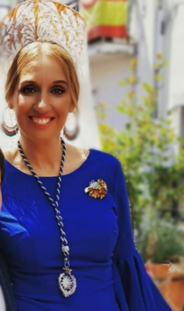 Cofradía Borriquilla Granada: SUSANA ÁLVAREZ MARTÍNEZ SERÁ LA PRESENTADORA DEL CARTEL OFICIAL DE NUESTRO DOMINGO DE RAMOS DEL 2021