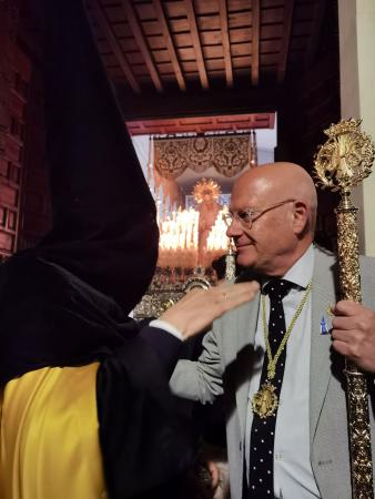 Cofradía Borriquilla Granada: RECIBIMOS A NUESTROS HERMANOS DE LA ESTRELLA EL JUEVES SANTO EN LAS PUERTAS DE SAN ANDRÉS 2026