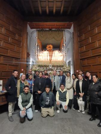 Cofradía Borriquilla Granada: RECIBIMOS A NUESTROS HERMANOS DE LA ESTRELLA EL JUEVES SANTO EN LAS PUERTAS DE SAN ANDRÉS 2026