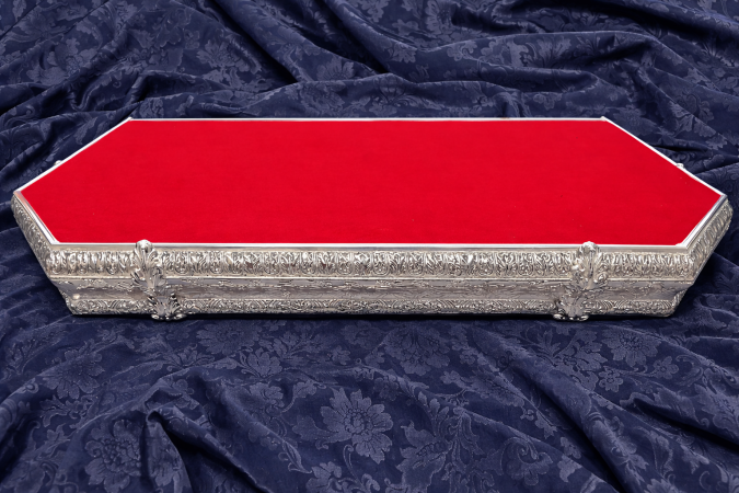 Cofradía Borriquilla Granada: PRESENTACIÓN Y BENDICIÓN DE PEANA, MEDIA LUNA Y ROPAJES PARA LA NIÑA HEBREA