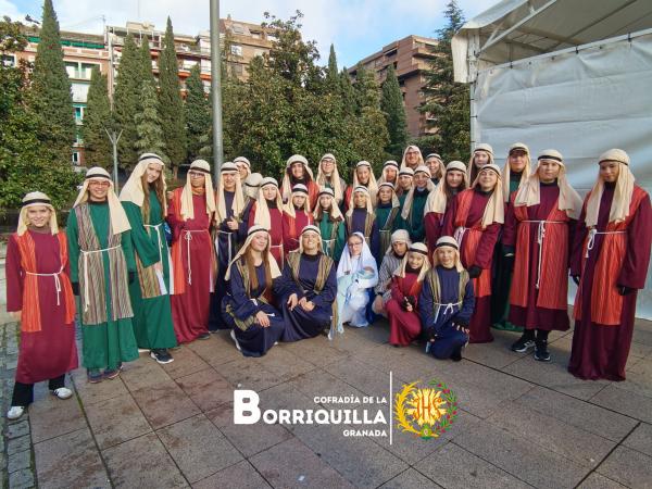 Cofradía Borriquilla Granada: LA CARROZA DE LA ILUSIÓN VOLVIÓ A LLENAR GRANADA DE ESPERANZA