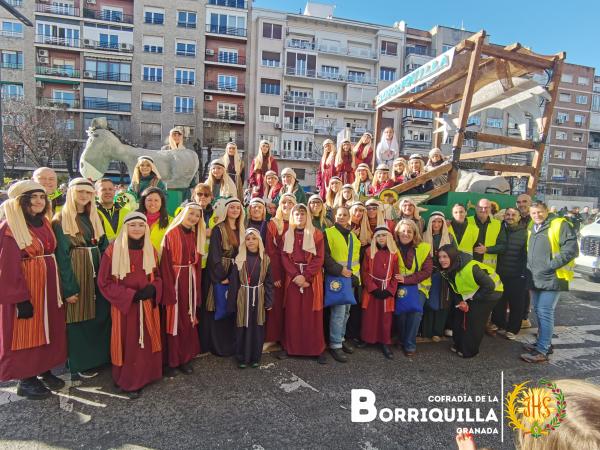 Cofradía Borriquilla Granada: LA CARROZA DE LA ILUSIÓN VOLVIÓ A LLENAR GRANADA DE ESPERANZA