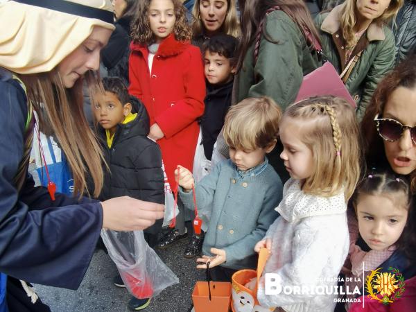 Cofradía Borriquilla Granada: LA CARROZA DE LA ILUSIÓN VOLVIÓ A LLENAR GRANADA DE ESPERANZA