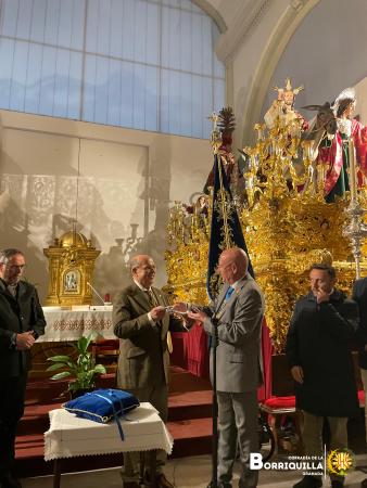 Cofradía Borriquilla Granada: LA CUENTA ATRÁS ES EMINENTE CON LA "ENTREGA DE LA LLAVE"