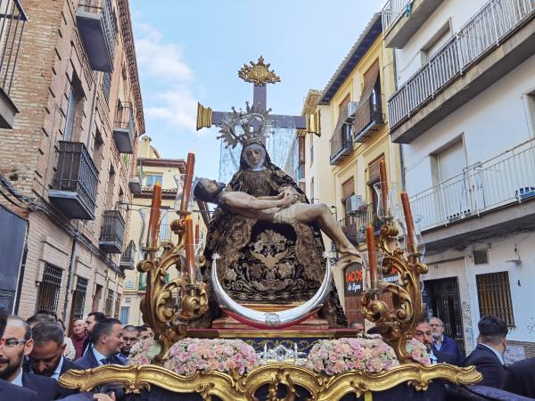 Cofradía Borriquilla Granada: TRASLADO DE LA VIRGEN DE LAS ANGUSTIAS DE SAN ANDRÉS A LA S.A.I. CATEDRAL POR KERYGMA