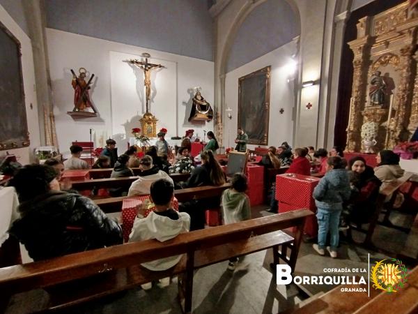 Cofradía Borriquilla Granada: LOS REYES MAGOS LLENAN DE ILUSIÓN LA CALLE ELVIRA